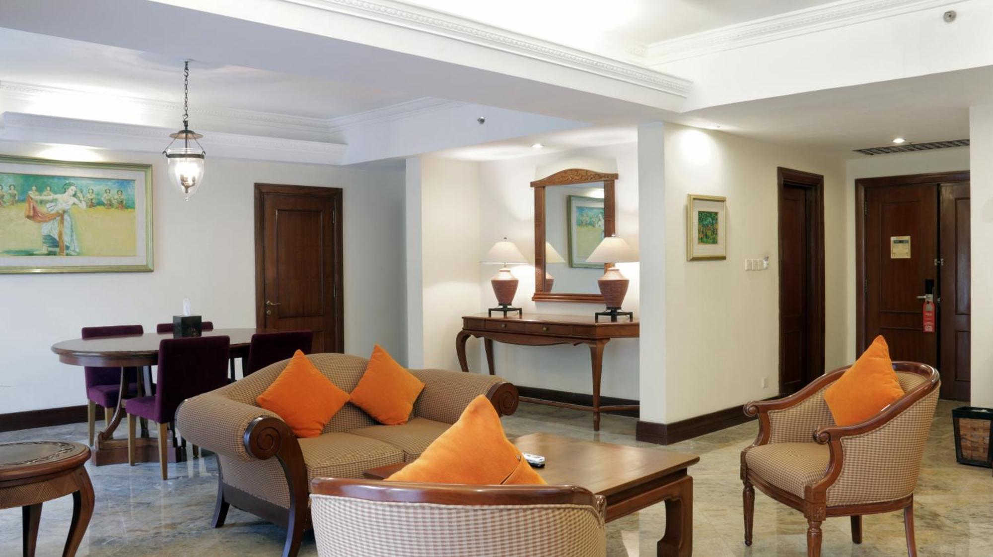 Lorin Solo Hotel Екстериор снимка