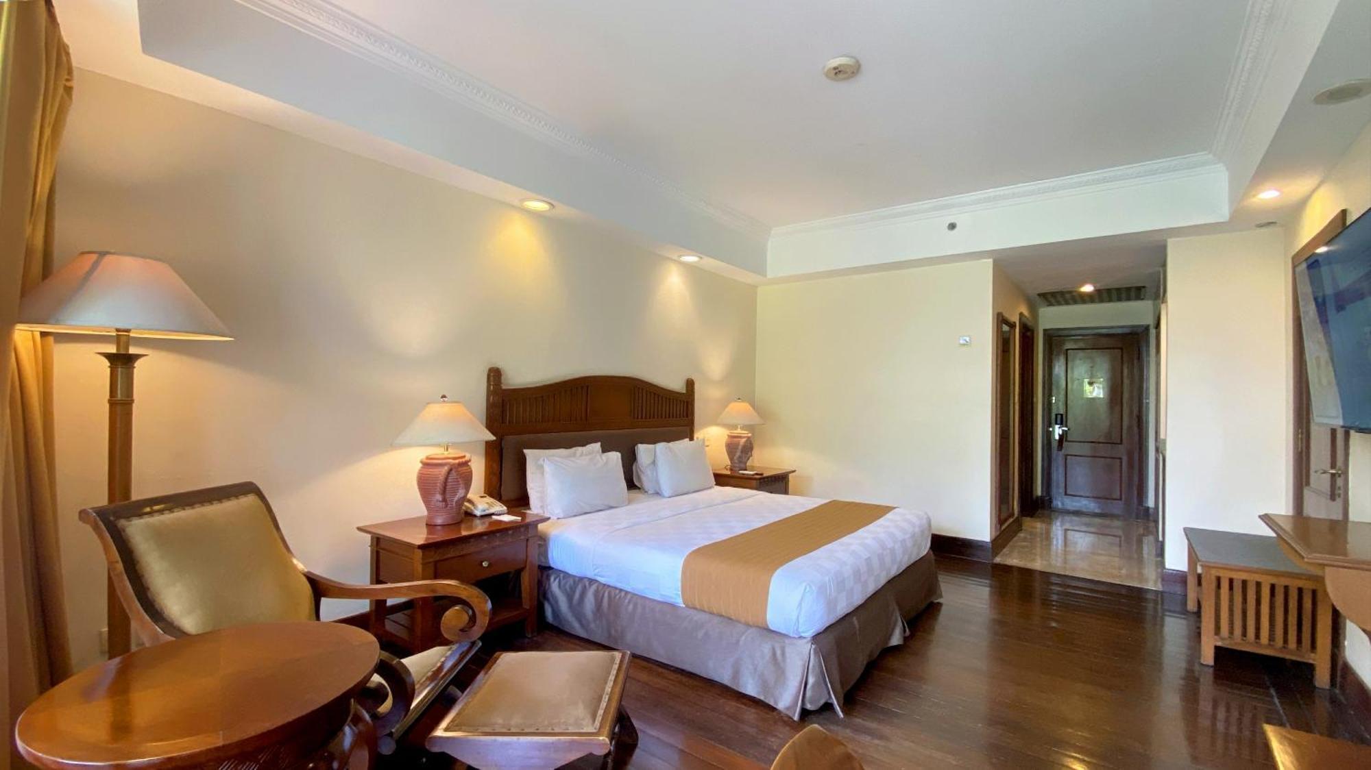 Lorin Solo Hotel Екстериор снимка