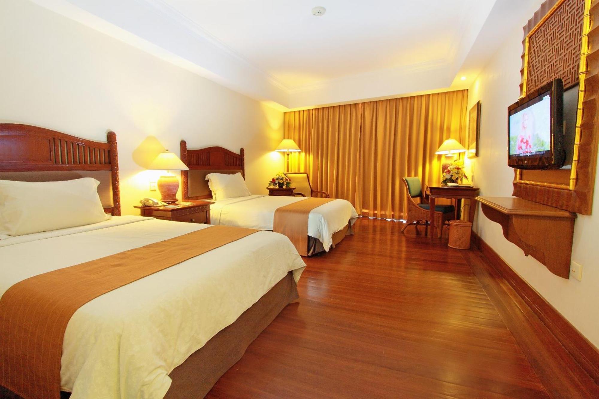 Lorin Solo Hotel Екстериор снимка