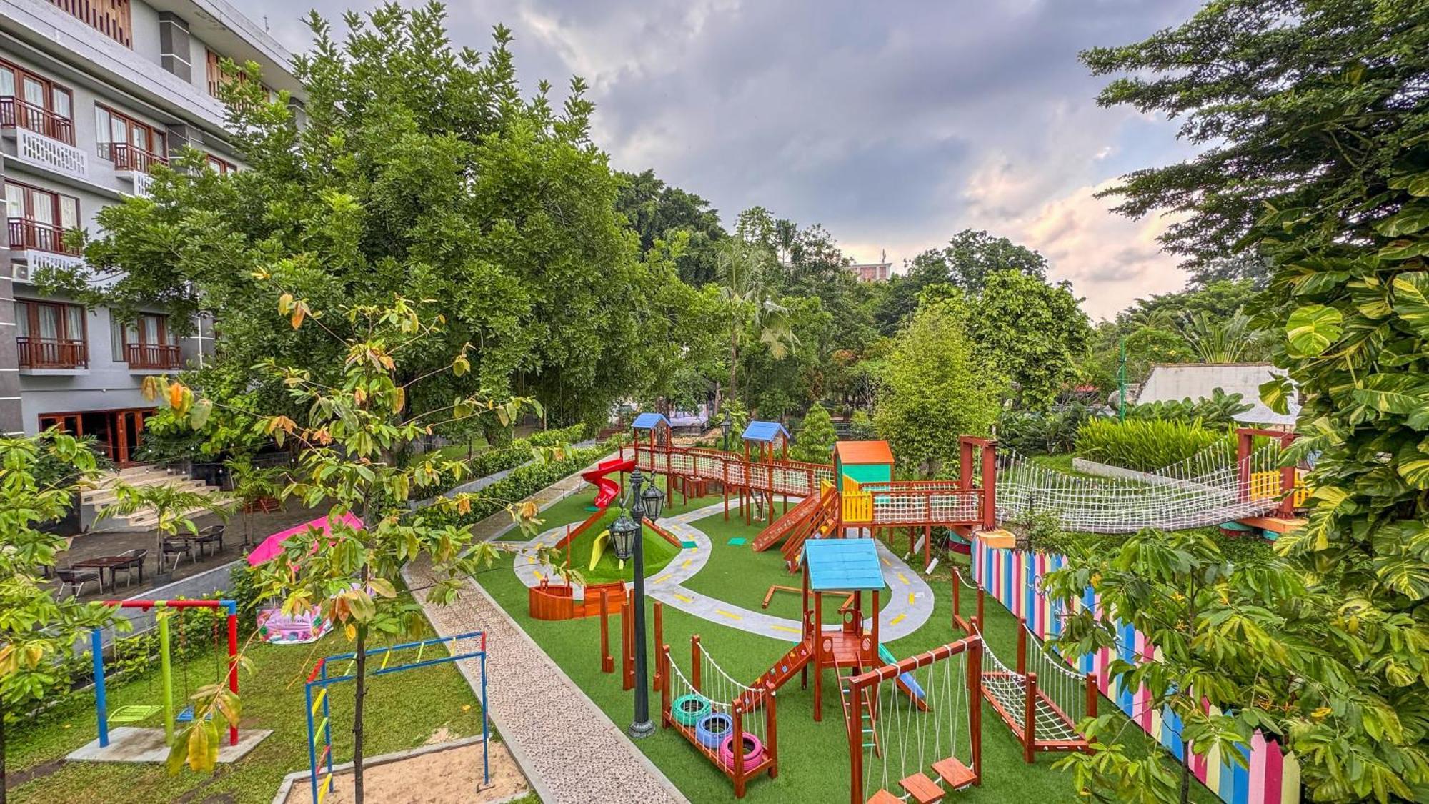 Lorin Solo Hotel Екстериор снимка
